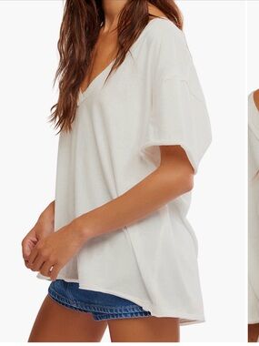 Free People White V-Neck Short Sleeve Tee